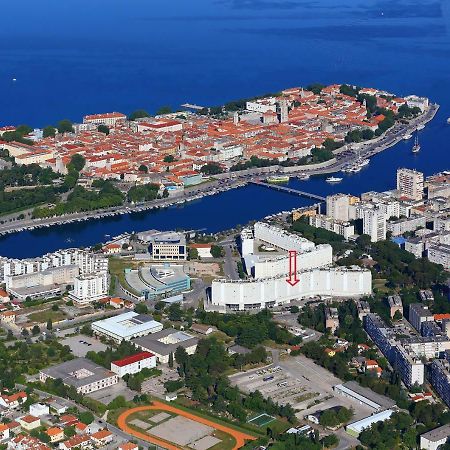 Gallery Rooms With Parking Zadar Exterior foto